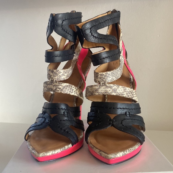 L.A.M.B | Jen | Caged hot pink stiletto pumps | black & hot pink Y2K | 6.5 - Picture 12 of 14